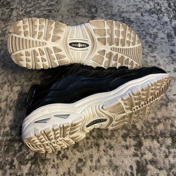 skechers energy thriller knight sneaker